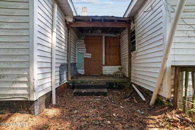 204 W Green Street, Robersonville, NC 27871