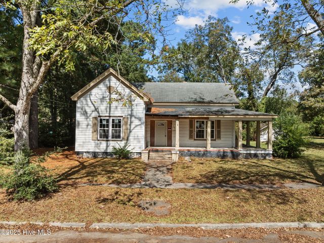 204 W Green Street, Robersonville, NC 27871