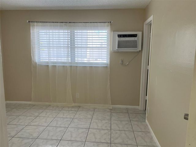 5168 NE 6th Avenue 426, Fort Lauderdale, FL 33334