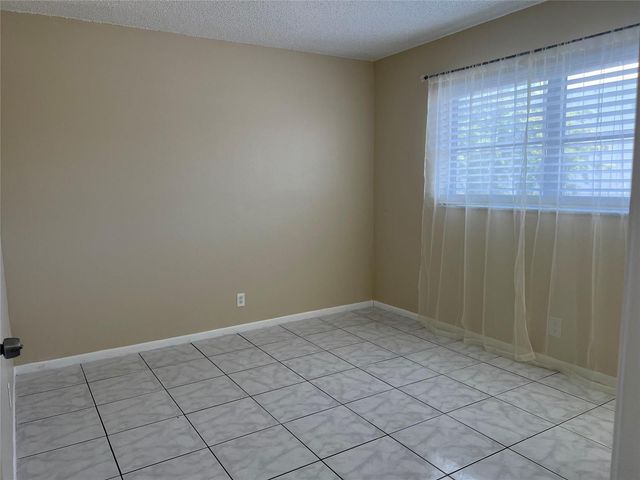 5168 NE 6th Avenue 426, Fort Lauderdale, FL 33334
