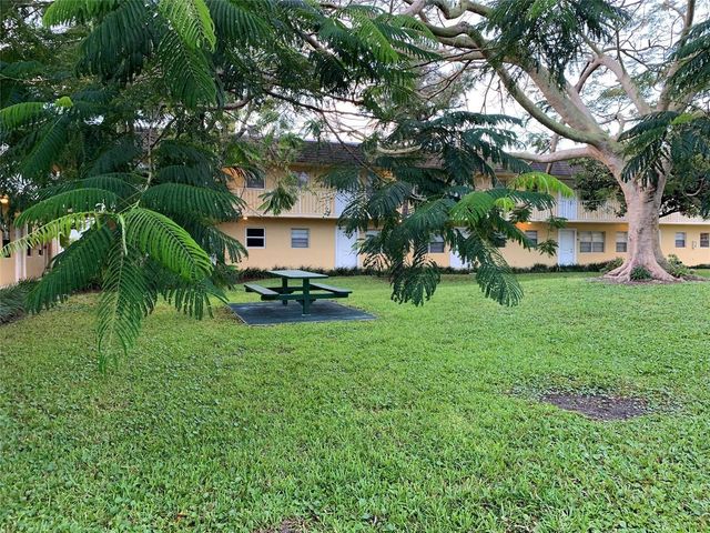 5168 NE 6th Avenue 426, Fort Lauderdale, FL 33334
