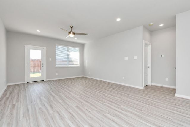 3020 Gunnersbury Drive, Houston, TX 77047