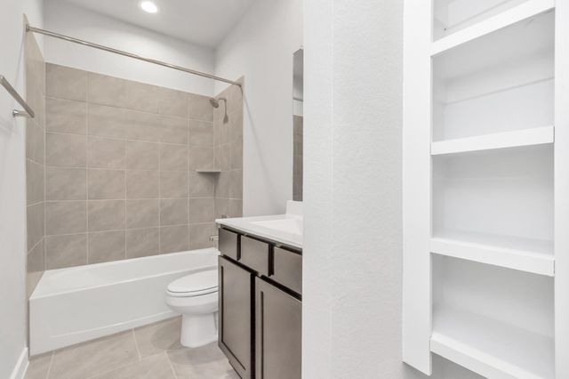 3020 Gunnersbury Drive, Houston, TX 77047