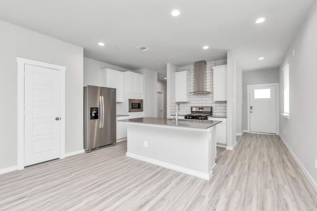 3020 Gunnersbury Drive, Houston, TX 77047