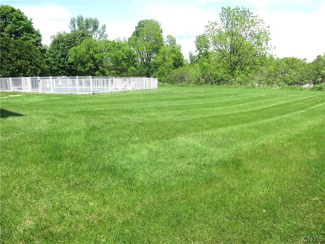8226 Turnstone Drive, Manlius, NY 13104