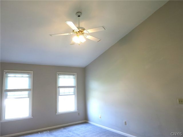 8226 Turnstone Drive, Manlius, NY 13104