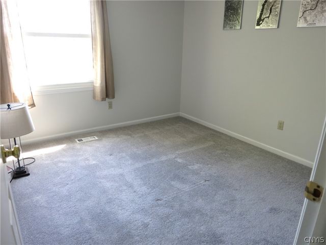 8226 Turnstone Drive, Manlius, NY 13104