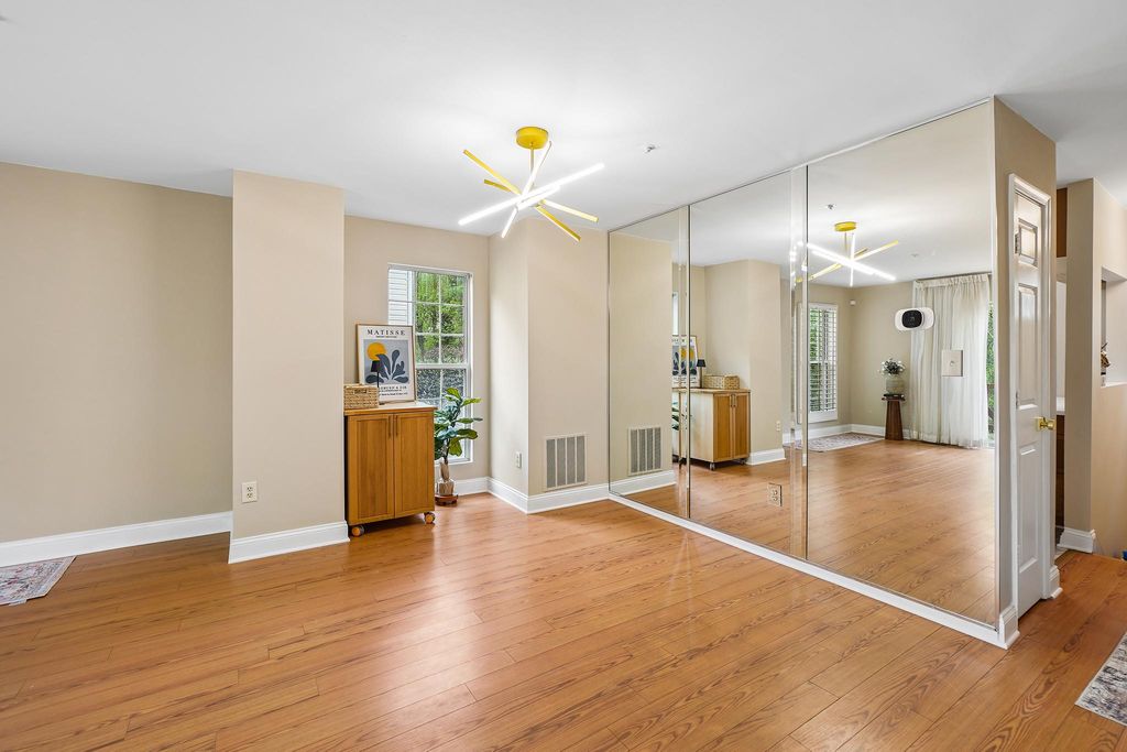 Image 16 of property listing at 10775 KITCHENER CT, Bowie, MD 20721