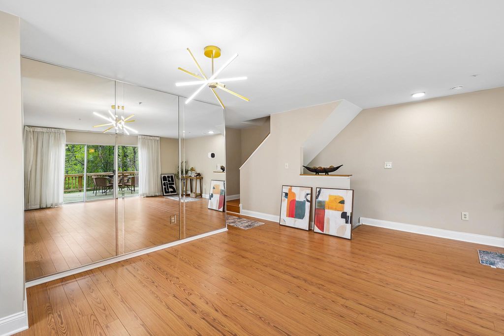 Image 17 of property listing at 10775 KITCHENER CT, Bowie, MD 20721