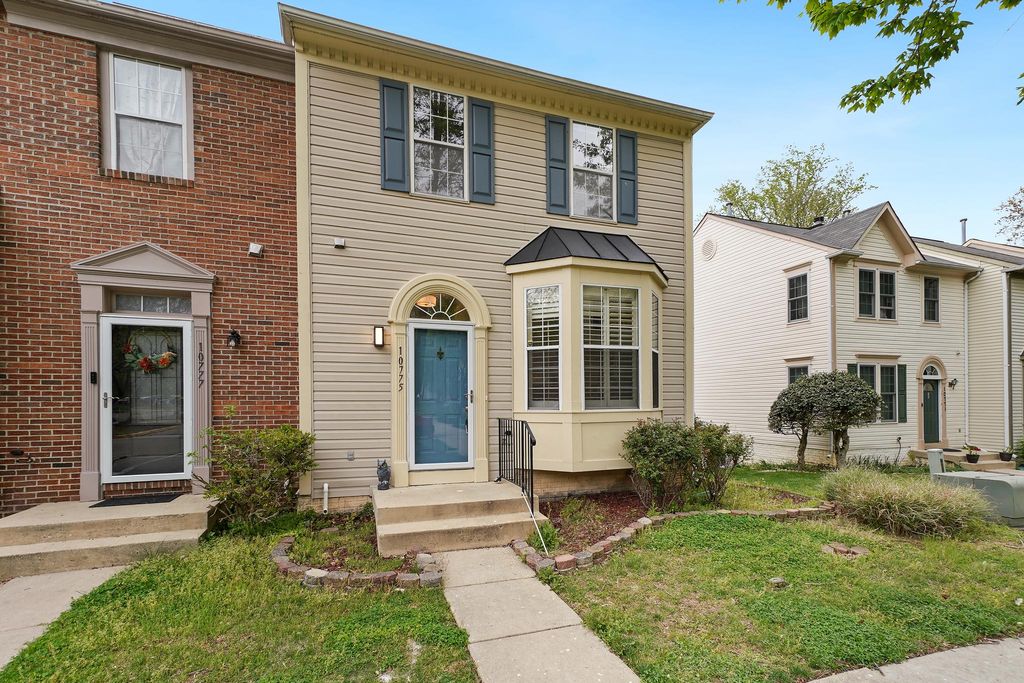 Image 3 of property listing at 10775 KITCHENER CT, Bowie, MD 20721