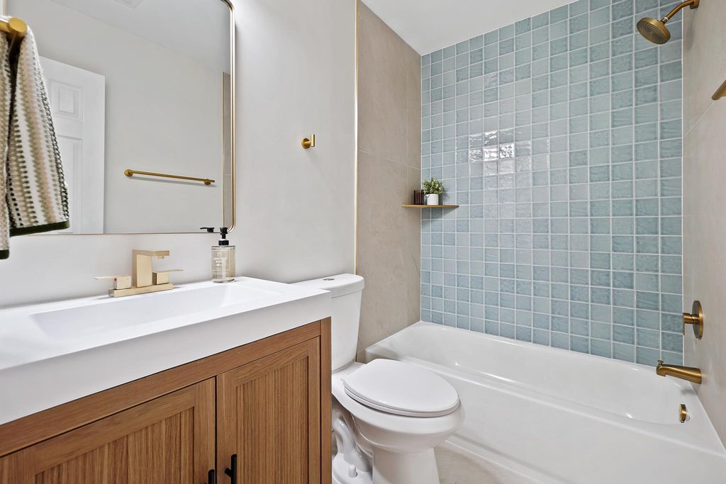 Image 34 of property listing at 10775 KITCHENER CT, Bowie, MD 20721