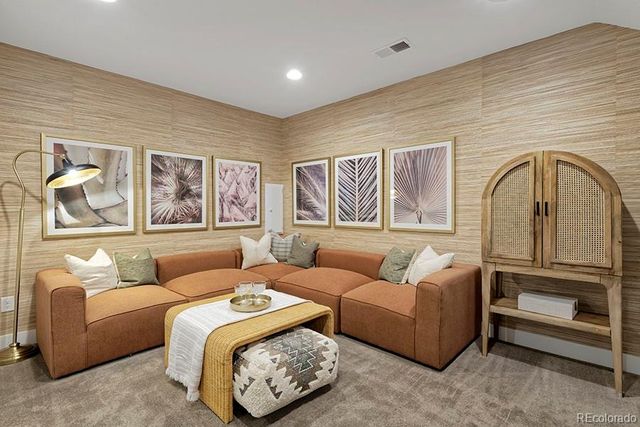 2866 S S. Machebeuf Court, Denver, CO 80236