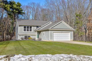 6919 Pinestead Court, Allendale Twp, MI 49401