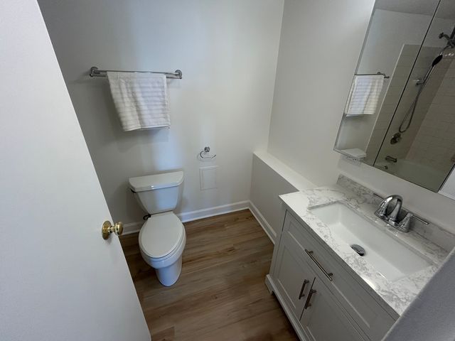 9074 W Terrace Drive 4N, Niles, IL 60714