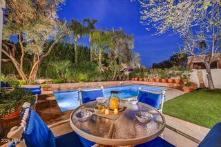 2550 E Denton Lane, Phoenix, AZ 85016