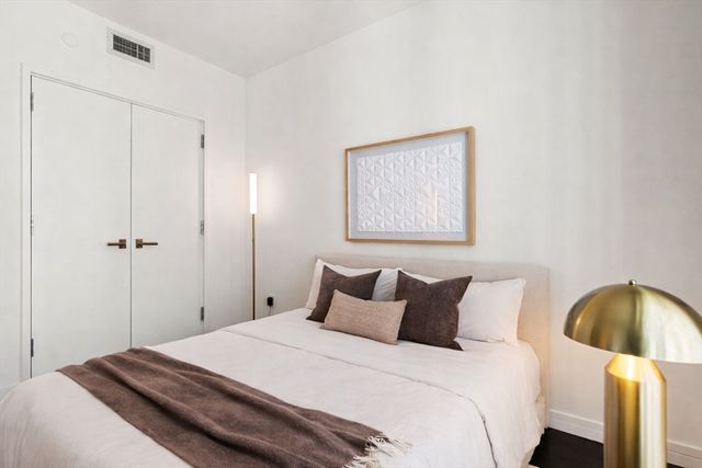 150 Seaport 9C, Boston, MA 02210