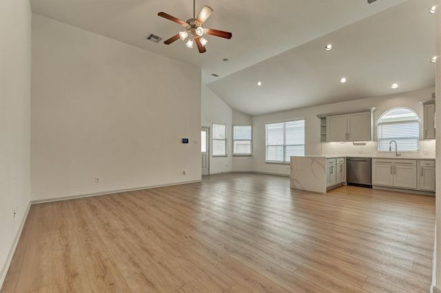 8722 Auburn Mane Drive, Tomball, TX 77375