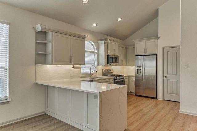 8722 Auburn Mane Drive, Tomball, TX 77375