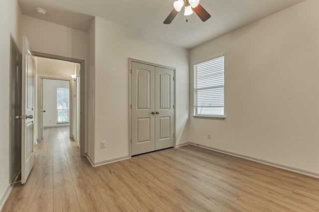 8722 Auburn Mane Drive, Tomball, TX 77375