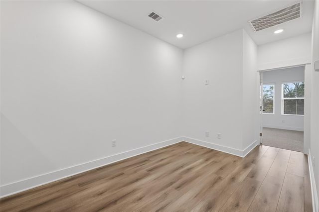 314 Neyland Street, Houston, TX 77022