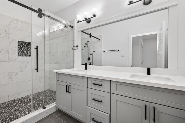 314 Neyland Street, Houston, TX 77022