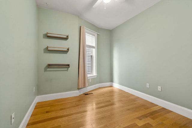 215 L Street 1, Boston, MA 02127