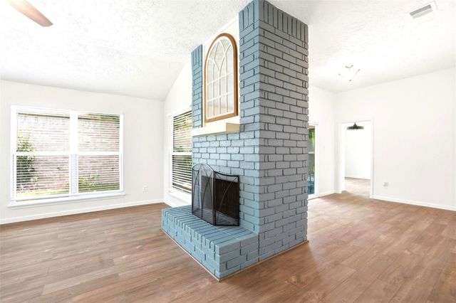 16007 Ridgegreen Drive, Houston, TX 77082