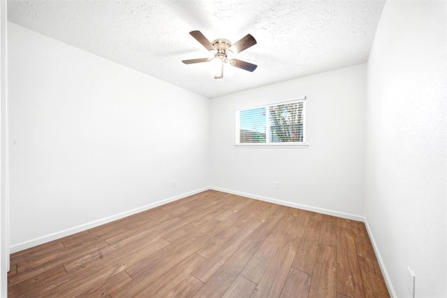 16007 Ridgegreen Drive, Houston, TX 77082