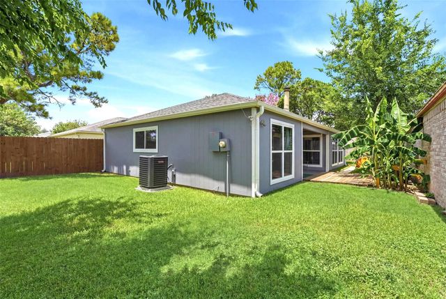 16007 Ridgegreen Drive, Houston, TX 77082