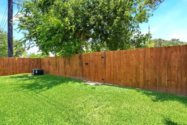 16007 Ridgegreen Drive, Houston, TX 77082