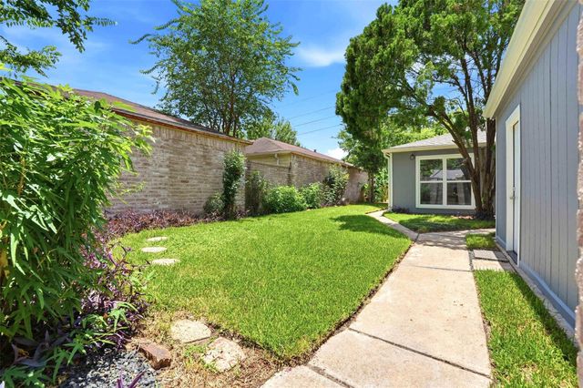 16007 Ridgegreen Drive, Houston, TX 77082