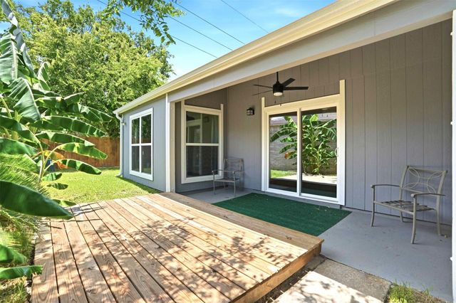 16007 Ridgegreen Drive, Houston, TX 77082