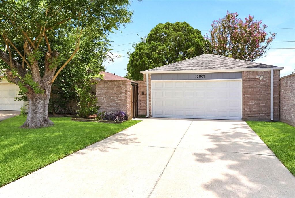 16007 Ridgegreen Drive, Houston, TX 77082