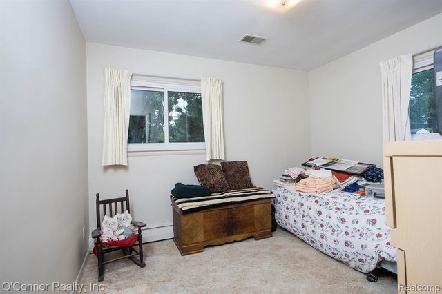 905 Virginia Avenue, Marysville, MI 48040