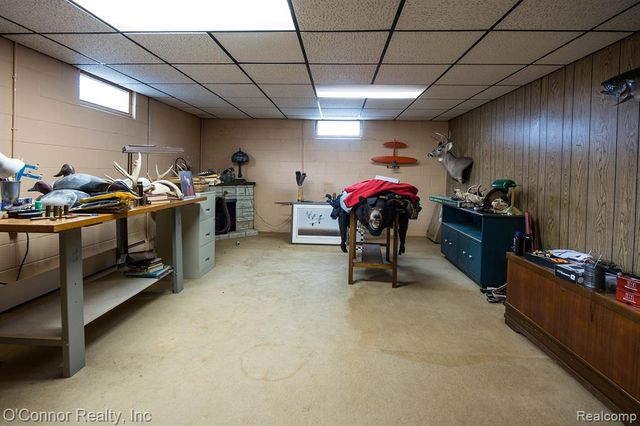 905 Virginia Avenue, Marysville, MI 48040