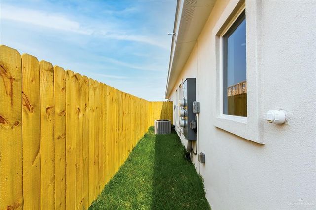 1313 N Aryana Avenue, Edinburg, TX 78541