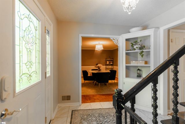 164 Chestnut Lake Drive, Inman, SC 29349