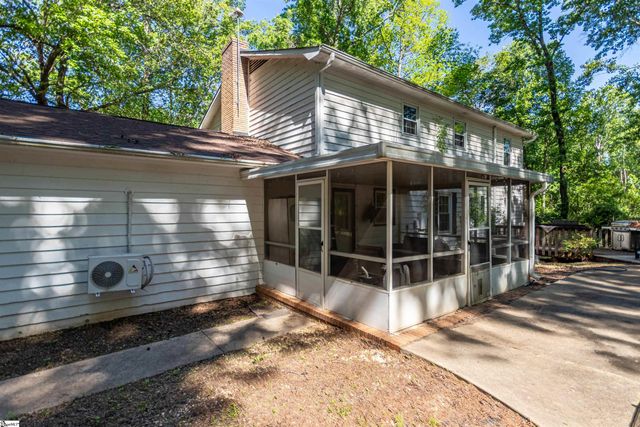 164 Chestnut Lake Drive, Inman, SC 29349