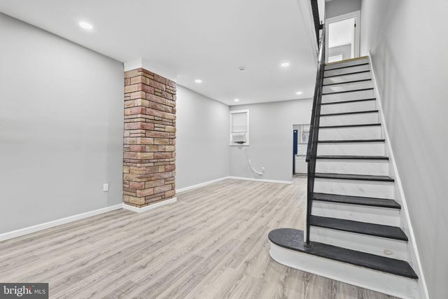 2105 S WOODSTOCK ST, Philadelphia, PA 19145