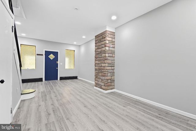 2105 S WOODSTOCK ST, Philadelphia, PA 19145
