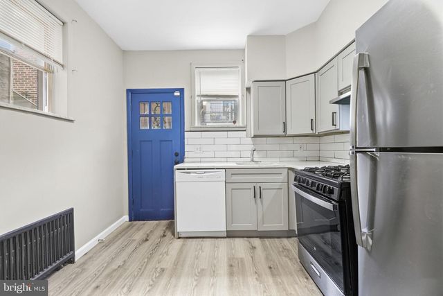 2105 S WOODSTOCK ST, Philadelphia, PA 19145