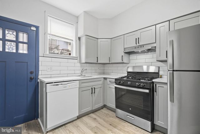 2105 S WOODSTOCK ST, Philadelphia, PA 19145