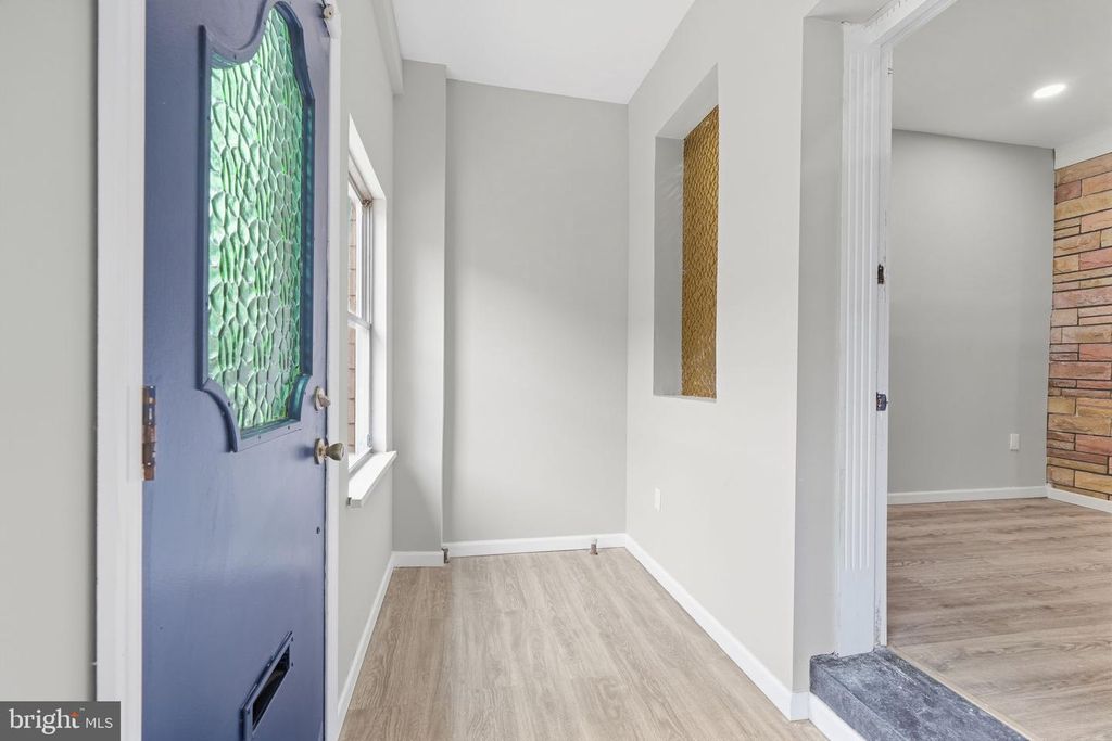 2105 S WOODSTOCK ST, PHILADELPHIA, PA 19145 — photo 3