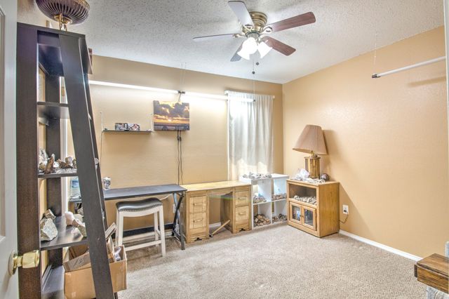 302 Quail Crossing Drive, Sanger, TX 76266