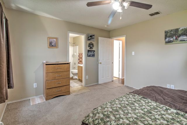 302 Quail Crossing Drive, Sanger, TX 76266