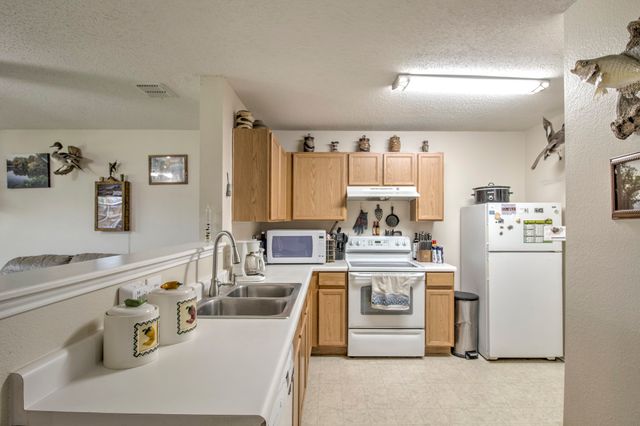 302 Quail Crossing Drive, Sanger, TX 76266