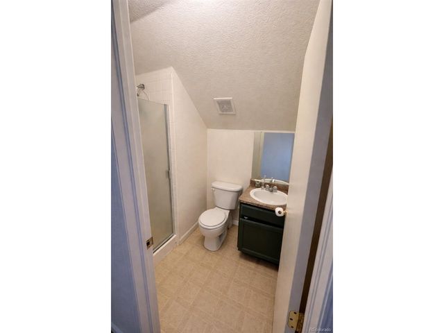 55699 E 31st Ave, Strasburg, CO 80136