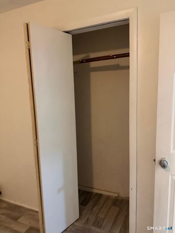 27 Connerton Street, New Britain, CT 06051