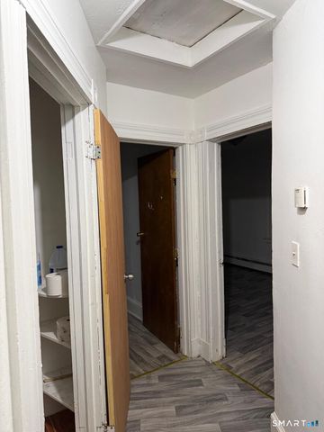 27 Connerton Street, New Britain, CT 06051