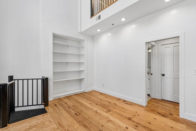 2 Francis Street Unit I, Charleston, SC 29403